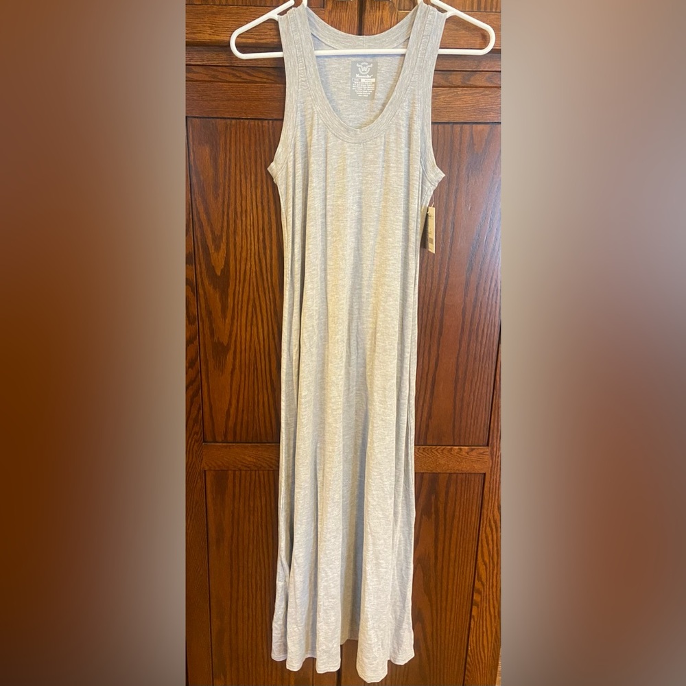 Moosejaw Light Grey Lakeside Maxi Dress Tank style, side split Flowing Comfy